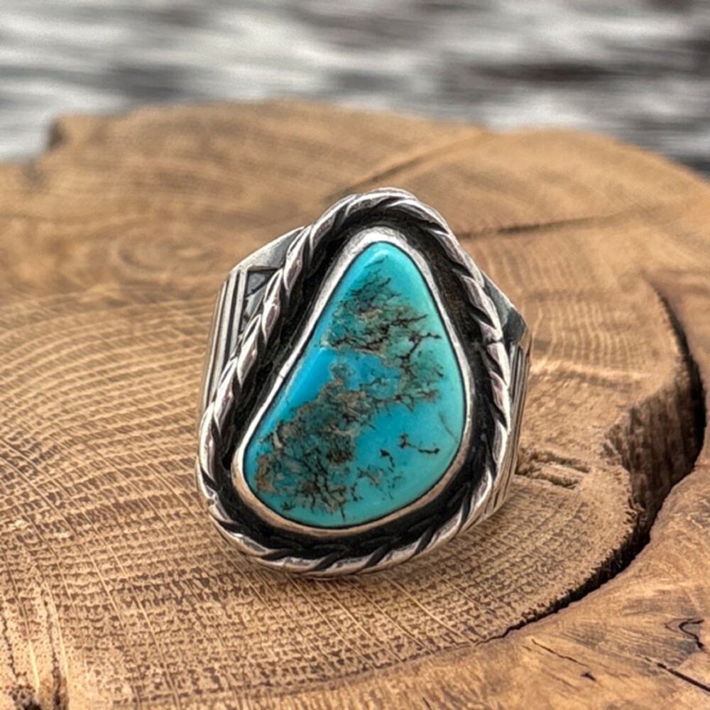 1950s Native American NAVAJO Sterling Silver & Pointed Turquoise Ring Size 11.75